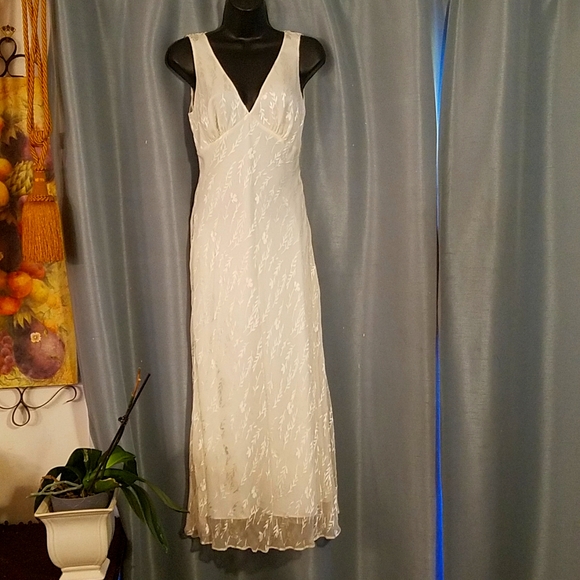 Nicole Miller Dresses & Skirts - NWOT Vintage Nicole Miller Ivory Off White V-Neck Silk Dress